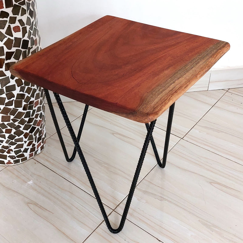 Soso Unique Side Table 078